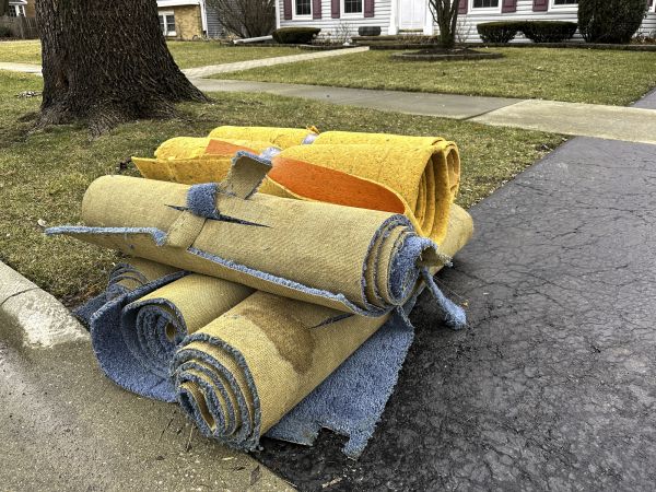 Carpet Haul Away Service in Jeffersonville